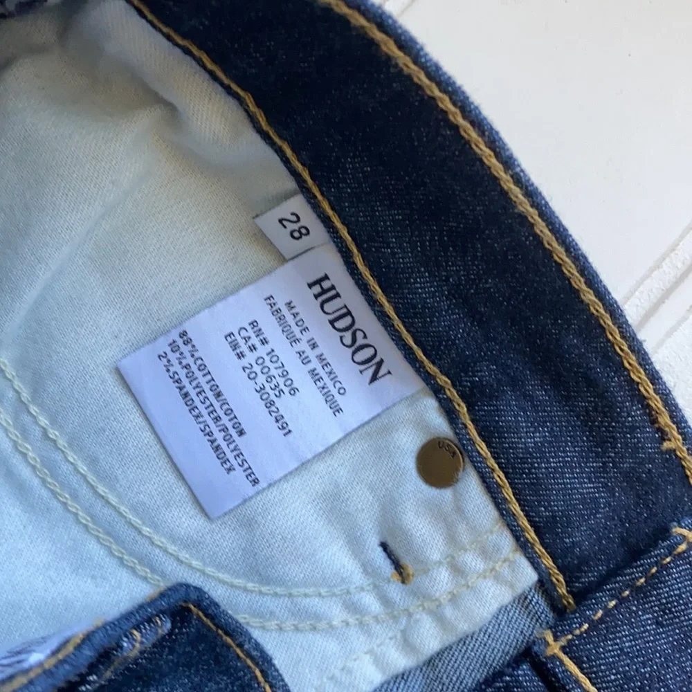 HUDSON Krista Super Skinny Jean Distressed Dark Wash 28 - Picture 7 of 9